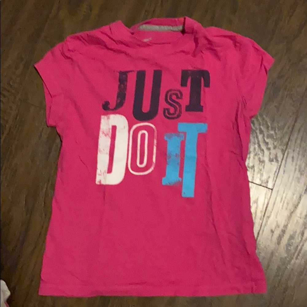 Nike girls shirts - Picture 4 of 5